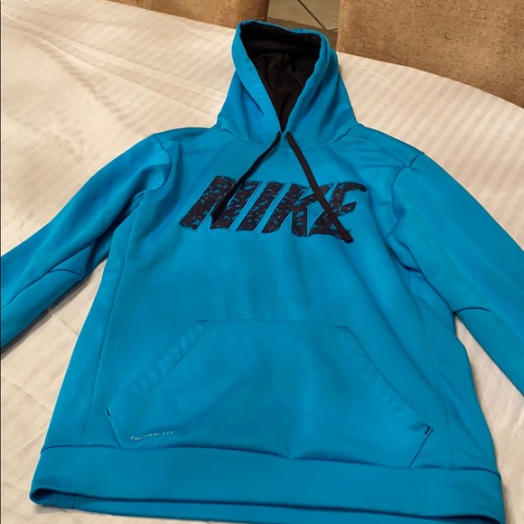 Nike Sweatshirt - Picture 1 of 2